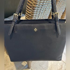 Used Tory burch navy tote.